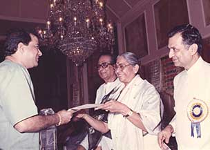 Mr. Suresh Wadkar